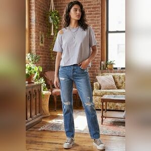 Black Tape Heathered Gray Women's Ripped Shoulder Boxy Cropped Top, XL, EUC